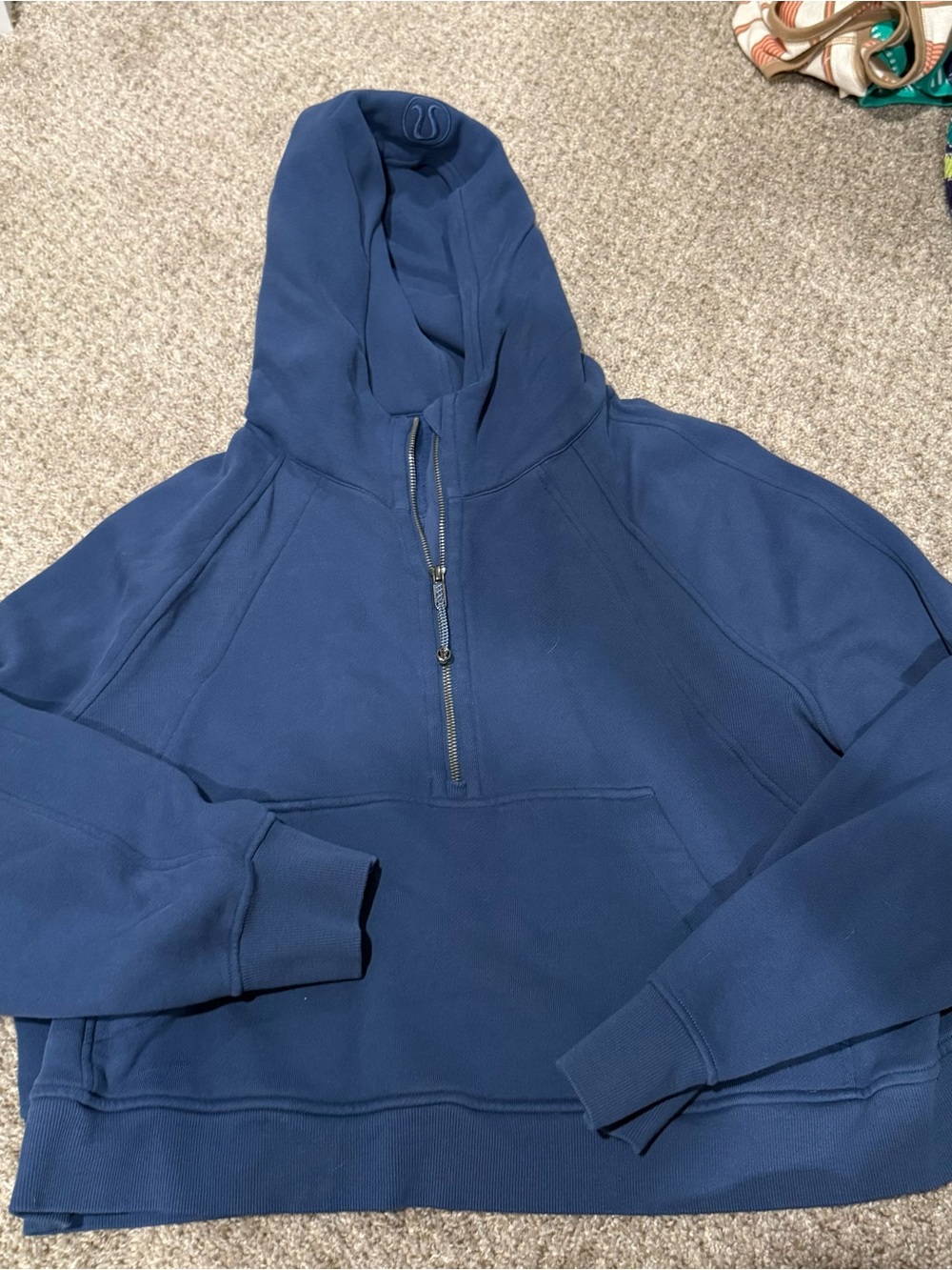 Lululemon Scuba Cropped Hoodie